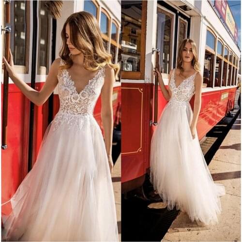 Lace Wedding Dresses Vestido De Novia 2021 Sexy V Neck Floor Length Open Back Sleeveless Bridal Gowns Romantic Beach Simple Robe