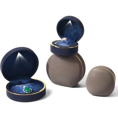Creative Design Round Ring Pendant Bracelet Necklace Box LED Light Jewellery Gift Packaging Wholesale