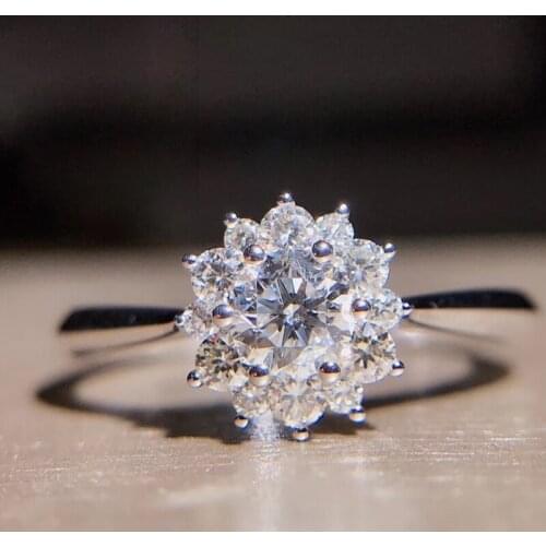AEAW 0.3Carat 4mm Round Cut Flower Engagement&Wedding Natural Real Diamond Ring Halo Ring Genuine 18K White Gold