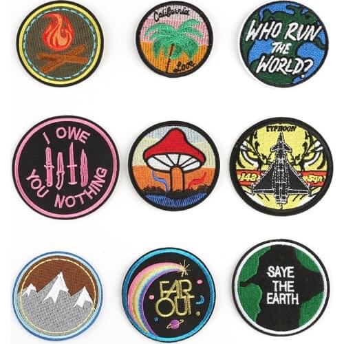 1pcs mix Circular Insignia Patches for Clothing Iron on Embroidered Sew Applique Cute Fabric Badge Garment Apparel Accessories