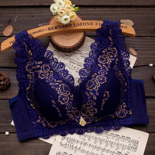 Women Lace Embroidery Wide Shoulder Strap bra Large size Push up Bras Plus Size