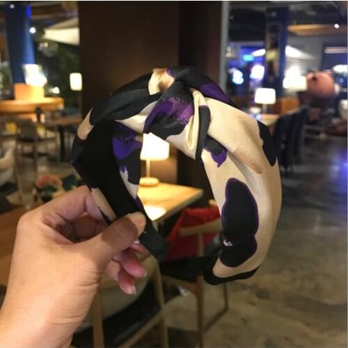 Fashion hair accessories womens printed fabric middle knot headband ladies wild sweet headband wash sports hair band headdress