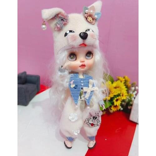 Selling customized Blyth doll by hand customized dolls BJD dolls SD Jointed body dolls