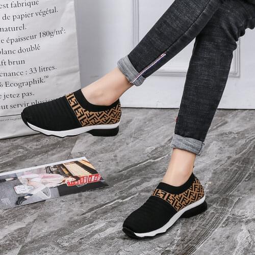 Chxinfanloi Women's Slip-ons