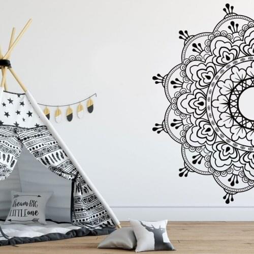 Hot Half Mandala Flower Vinyl Wall Decals Master Bedroom Headboard Decoration Interior Removable Bohemian Mandala Art Mural E708