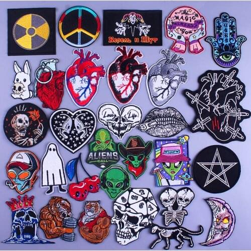 Skull Heart Patches On Clothes Alien Patch Letter Punk Rock Biker Stripes For Jackets Iron On Patches Embroidery Pacth Badges