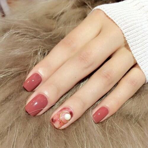 24Pcs Pale Mauve European Fake Nails Gold Ring Pearl Long Square Artificial Nail Tips with Glue Sticker for Office Home Party