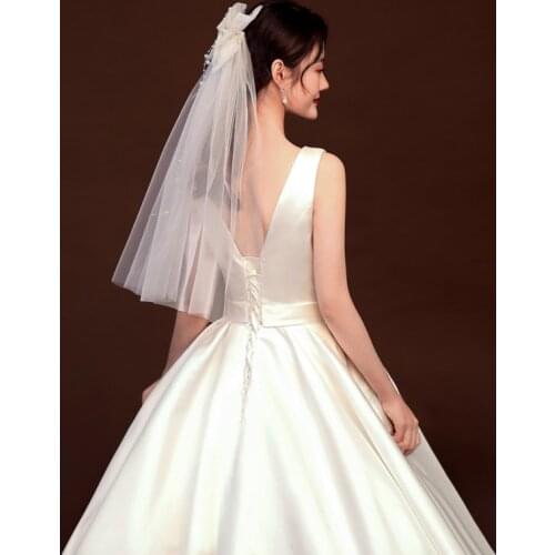 E JUE SHUNG Pearls Short Bow Wedding Veils With Comb Cheap Cute Bridal Veil Wedding Accessories