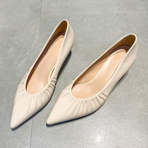 Yu Kube Leather Pumps
