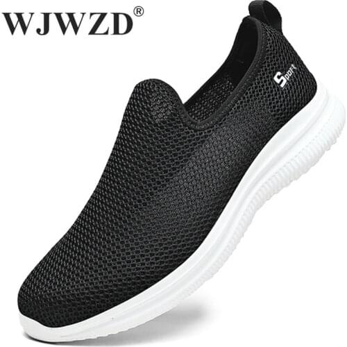 Summer Mesh Men Shoes Casual Lightweight Sneakers Men Couple Walking Shoes Breathable Slip on Mens Loafers Zapatillas Hombre
