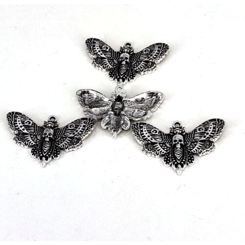 Hzew 50pcs new accessories Animal moth skull head moth pendant for women man Accessories
