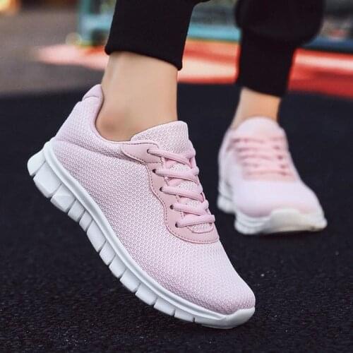 Large Size Lightweight Breathable Sports Running Shoes Mesh Jogging Shoes Women 2021 Summer New Style