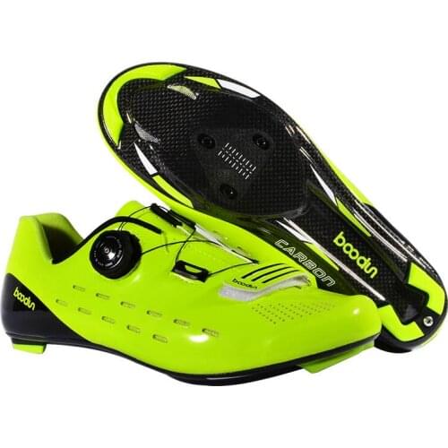 NEW Road Bike cycling lock shoes professional competition grade carbon fiber ultralight 440G breathable non-slip bicycle shoes