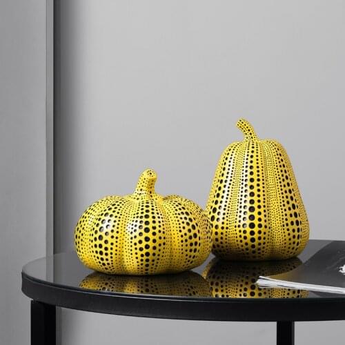 Creative Yellow Sculpture Modern Pop Art Resin Statue Home Decoration Living Room Desktop Decoration Accessories Crafts Gifts