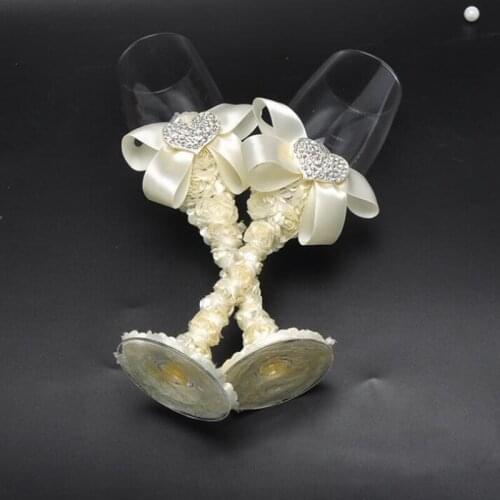 Newest 2pcs/lot wedding toasting flutes champagne glasses champagne flutes with flower heart wedding decoration