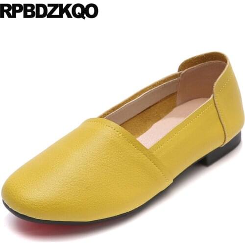 Designer slip on black yellow comfortable resistant ladies white women round toe cheap shoes china 2019 casual chinese flats