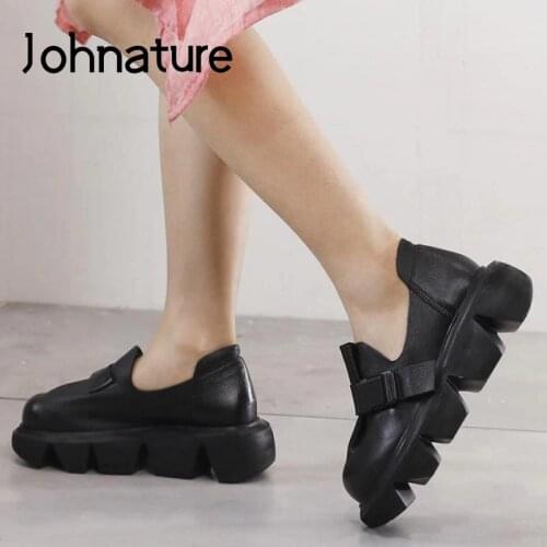 Johnature 2020 New Spring Pumps Women Shoes Retro Genuine Leather Buckle Strap Round Toe Handmade Concise Platform Ladies Shoes