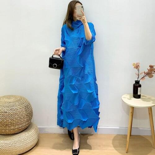 Issey miyake pleated white dress woman 2021 new style autumn loose diamond folda design plus size ruched long dress for woman