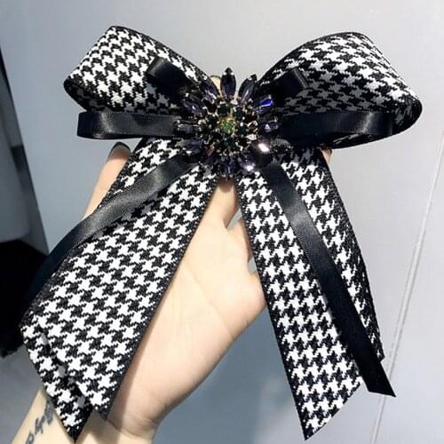 Creative Vintage College Houndstooth Swallow Gird Big Bow Tie Brooches for Women Fashion Shirt Corsage Jewelry Accessories