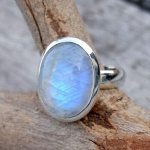 Elegant Retro Moonstone Rings For Female Creative Vintage Oval White Stone Female Fashion Jewelry Size 5-11 Wholesale