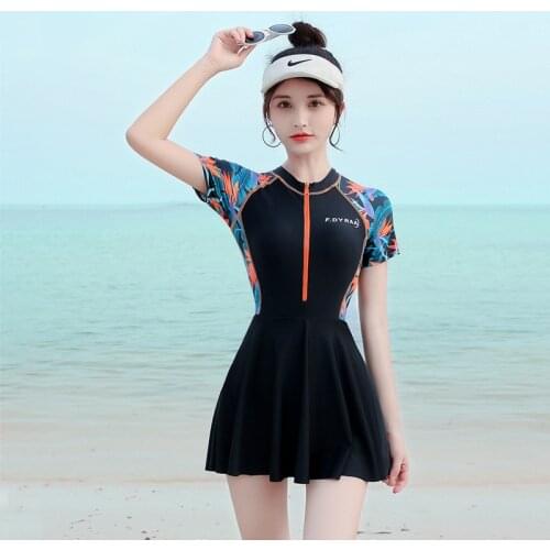 Korean Professional Womens Swimsuit 2021 New Keep Slim Bodycon Bathing Suit Women Sexy Skinny Patchwork Printing Swimming Dress