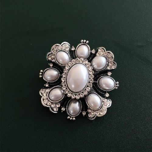 Morkopela Baroque Simulated Pearls Brooch Jewelry Luxury Banquet Clothes Pearls Brooches Scarf Suit Clip Pin Gift For Women
