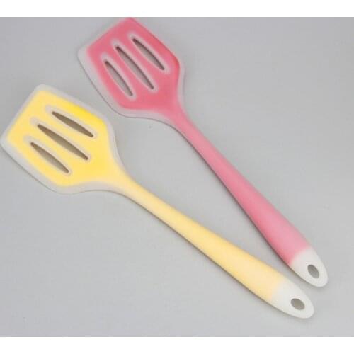 Nonstick silicone slotted turners pot shovel cooking spatula fried shovel flexible silicone frying pan turner spatula