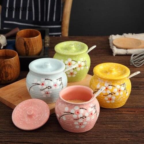 WSHYUFEI Ceramic spice bottle With lid and spoon Chewing sugar salt tea Three-piece seasoning pot Kitchen supplies Holiday gift