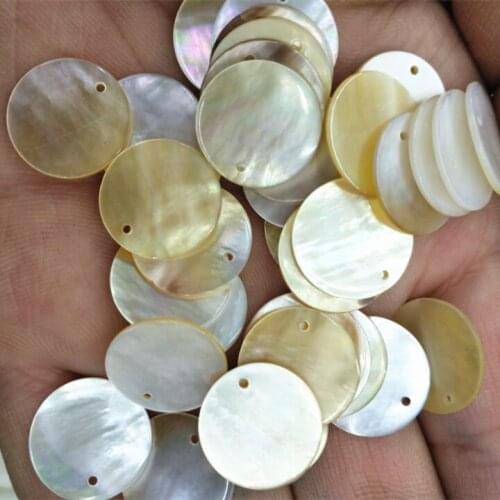5pcs nature yellow lip shell pendants saltwater pearl mother of pearl round shape for womens bracelets making findings good sell
