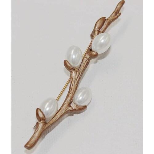Natural pearl Plum tree branches Vintage corsage brooches in pin costume or womens scarf