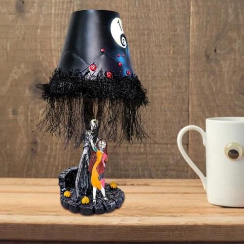 2021 New Table Lamp Innovative Skull Sculpted Resin Artwork Vintage Halloween Desk LED Light for Home Bar Party Supplies