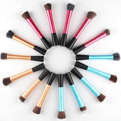 Hot sale Portable Foundation Blush Powder Flat Top Brush Cosmetic Small pretty waist cosmetic brush Makeup Brushes