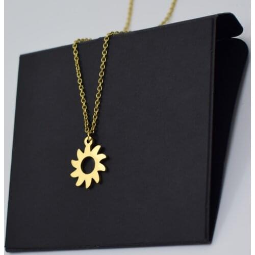 New European and American accessories sunflower necklace women sunflower pendant