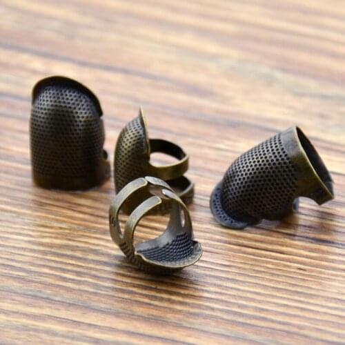 1/2Pcs Vintage Gold Finger Protector Needle Thimble Antique Ring Handworking Metal Stitching Tools DIY Crafts Sewing Accessories