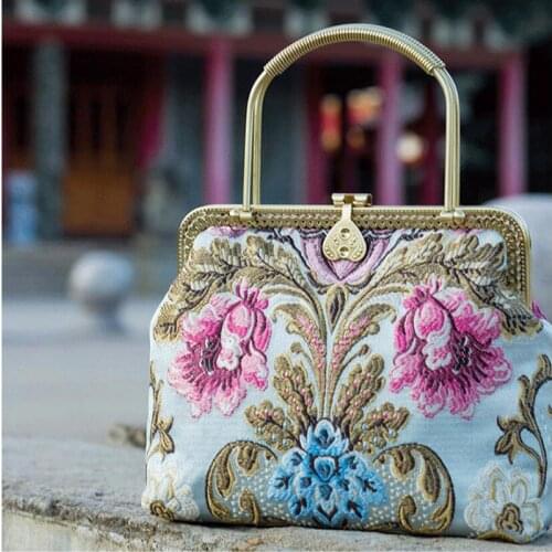 2021 Angelatracy New Flower Bronze Floral Embroidery Rose Big Heart Clasp Women Satin Metal Frame Tote Crossbody Bag Handbag