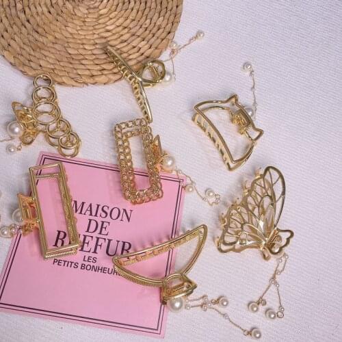 New Elegant Claw Clips Temperament Grab Hair Clip Butterfly Metal Hair Accessories Headdress Hairpin Back Tassel Shark Clip