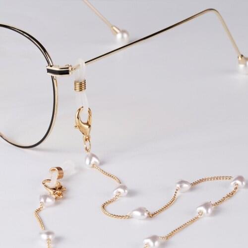 1pcs Mask Lanyard Mask Hanging Rope Fashion Pearl Jewelry Love Beaded Women Eyeglasses Chain Necklace Temperament Mask Chain