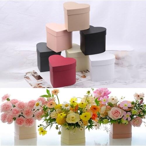 Florist Hat Boxes Heart Shaped Box Candy Boxes Gift Box Packaging Boxes for Gifts Christmas Flowers Living Vase 11.8*14*11 CM