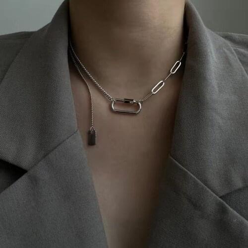 INS wind cold wind hip-hop accessories female elegant super fairy temperament small tag necklace sexy splicing collarbone chain