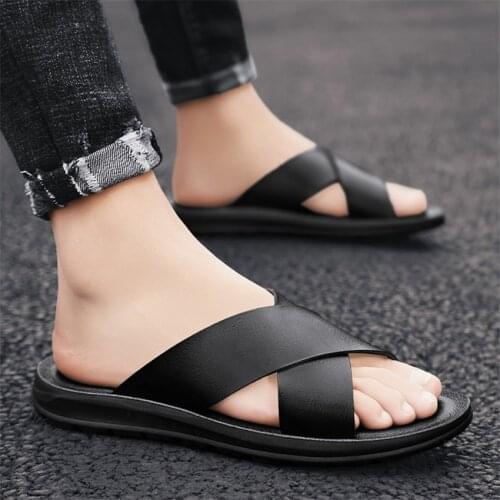 New Fashion Men Sandals Summer Outdoor Slides Unisex Shower Slippers Aqua Shoes Brand Flip-Flop Leather Slippers