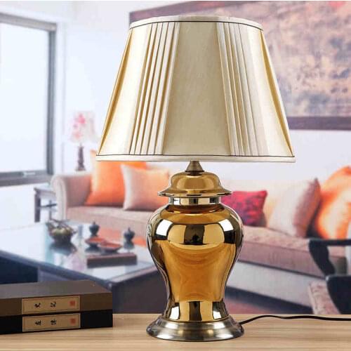Vintage style porcelain ceramic desk table lamps for bedside chinese Blue and White Porcelain golden table lamp