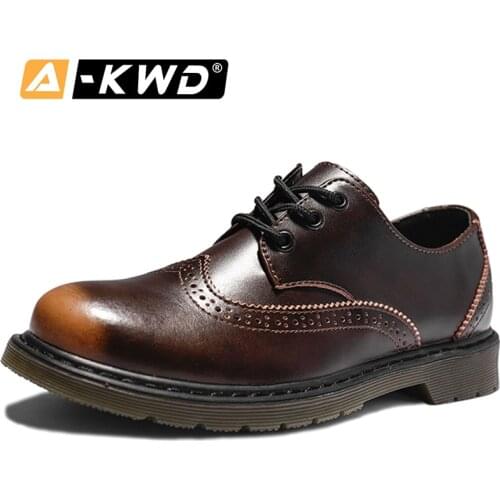 2020 Fashion Genuine Leather Work Shoes Men Low Help Men Boots Soulier Homme Size Shoes 38-47 Wear Resistent Men Loafers Shoes