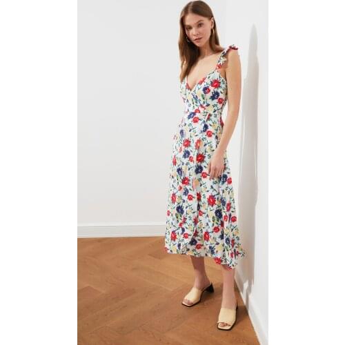 Trendyol Pendant Double Breasted Collar Dress TWOSS21EL1297