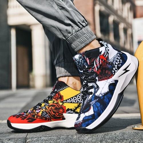 2020 New Couple Basketball Shoes High Top Basketball Sneakers Men Sports Boots Women Training Trainers Breathable Athletic Shoes