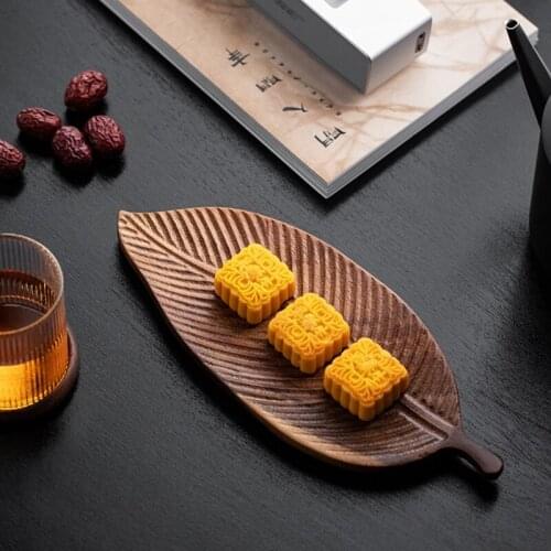 Leaf Shape Wood Serving Tray Wooden Plate Storage Trays Tea Dessert Dinner Breads Fruits Snaks Food Display Dishes Trays