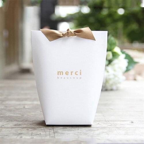 Bronzing Candy Box High-end Paper Packaging Bag Wedding Favors and Gifts Boxes for Guests Baby Shower Party Decoration