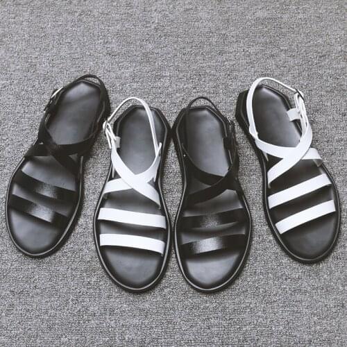 2021 Summer Beach Sandals Mens Shoes Casual PU Leather Men Sandals Flat Holiday Beach Sandals Male Black White Shoes RB195