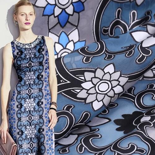 Hollowing Blue Floral Burnout Silk Velvet Fabric 10m/m 138cm