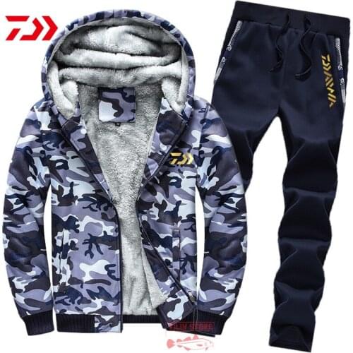 2021 New Winter DAIWA Fishing Clothes Outdoor Mens Plus Velvet Warm Fishing Suit Sports Camouflage Leisure Fishing Sweater Suit