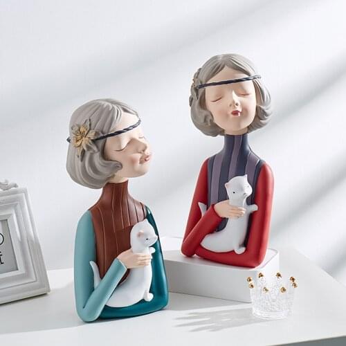 Nordic resin girl statue cute home living room room desktop decoration accessories modern birthday gift for girlfriend